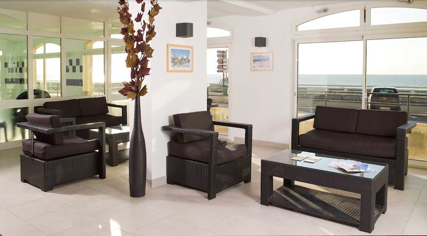 Imagen de los interiores del Madame Vacances Residence Les Terrasses de la Plage. Foto 16