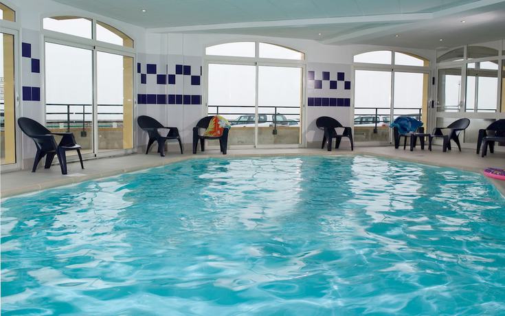 Imagen de la piscina del Madame Vacances Residence Les Terrasses de la Plage. Foto 17
