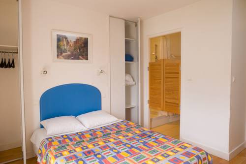 Imagen de la habitación del Madame Vacancesvillas Club Royal Aquitaine. Foto 4