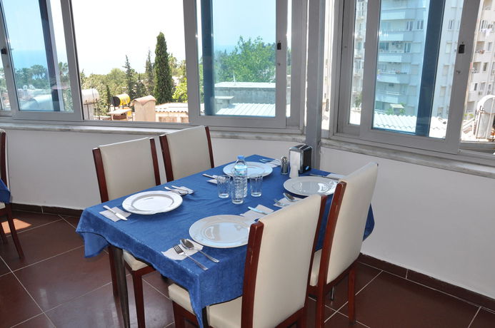 Imagen del bar/restaurante del Madi Hotel Antalya. Foto 8