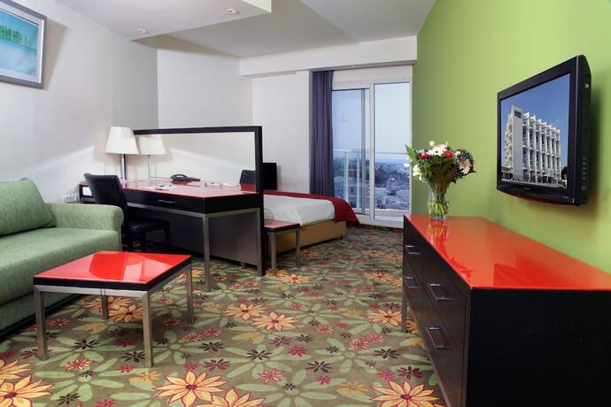 Imagen de la habitación del Madison Hotel Nahariya. Foto 34