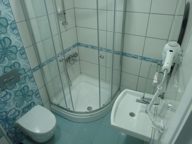 Imagen de la habitación del Mai Hotel. Foto 5