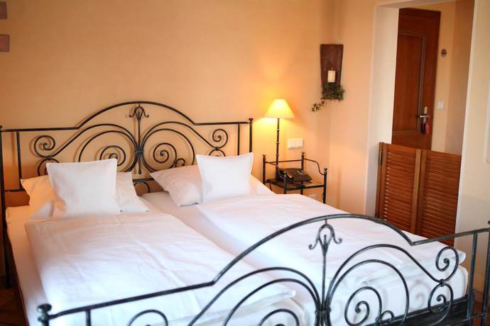 Imagen de la habitación del Maifeld Sport- Und Tagungshotel. Foto 3