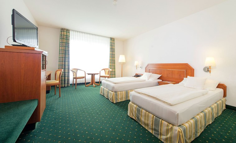 Imagen de la habitación del Maifeld Sport- Und Tagungshotel. Foto 19