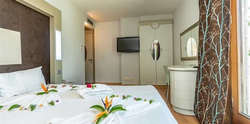 Imagen de la habitación del Maira Beach. Foto 16