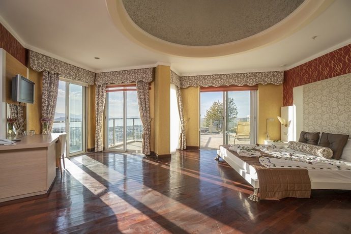 Imagen de la habitación del Maira Deluxe Resort Hotel Bodrum. Foto 7