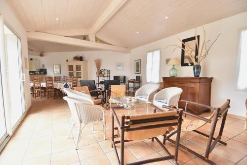 Imagen general del Maison familiale en plein cœur de la Couarde sur Mer. Foto 3