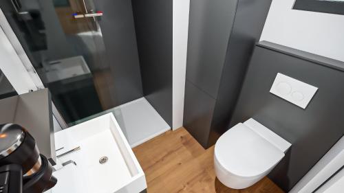 Imagen general del Maistra Camping Koversada Covered Mobile homes. Foto 2