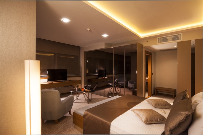 Imagen de la habitación del Majura Hotel. Foto 9