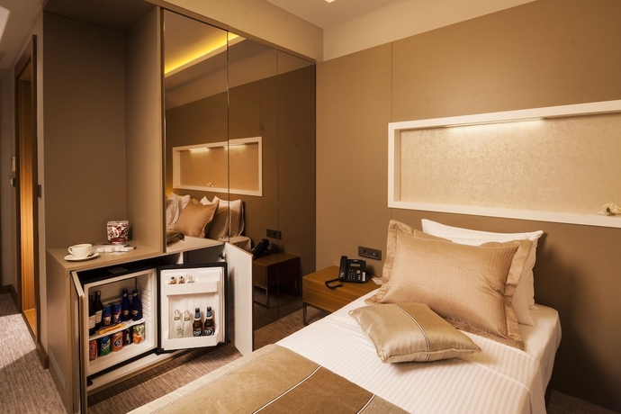 Imagen de la habitación del Majura Hotel. Foto 15