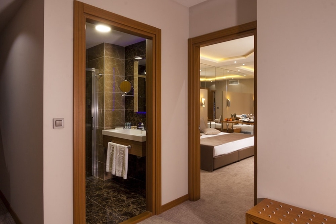 Imagen de la habitación del Majura Hotel. Foto 16