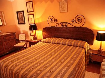 Imagen de los exteriores del Malvarina. Foto 15