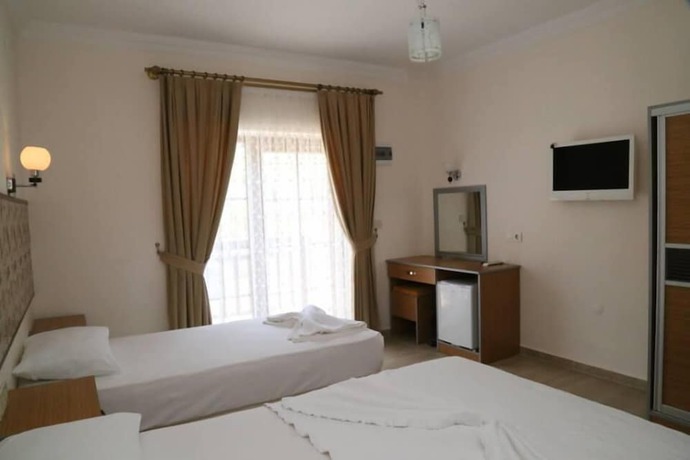 Imagen de la habitación del Manolya Hotel. Foto 13