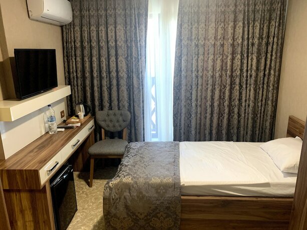 Imagen de la habitación del Marbes Hotel. Foto 20