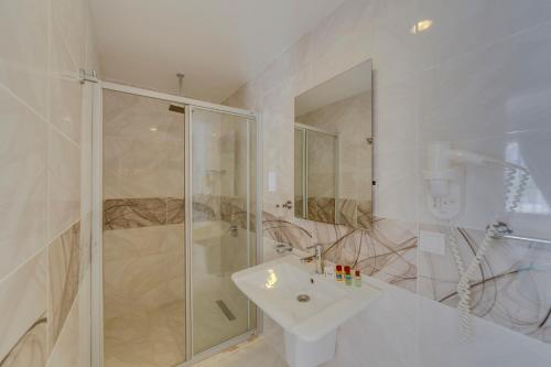 Imagen general del Marcan Beach Hotel. Foto 14