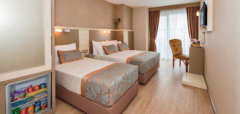 Imagen de la habitación del Marcello Hotel. Foto 5