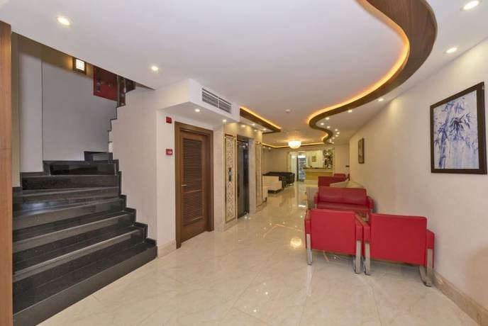 Imagen de los interiores del Marcello Hotel. Foto 19