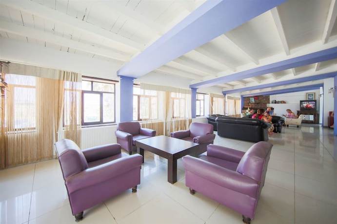 Imagen de los interiores del Mardia Beach Hotel. Foto 19