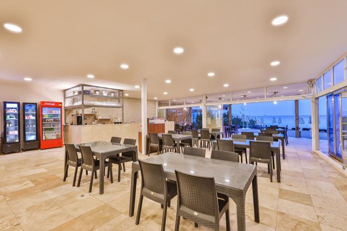 Imagen del bar/restaurante del Mare Garden Hotel Akyarlar. Foto 6