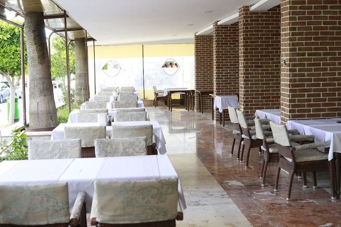 Imagen del bar/restaurante del Maren Beach Apart. Foto 3