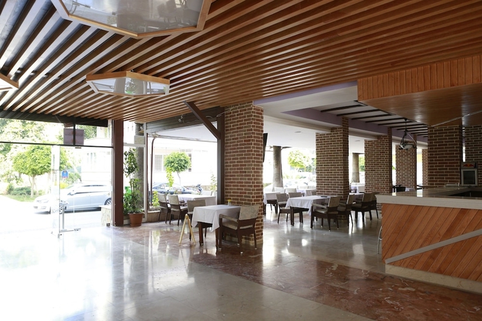 Imagen del bar/restaurante del Maren Beach Apart. Foto 4