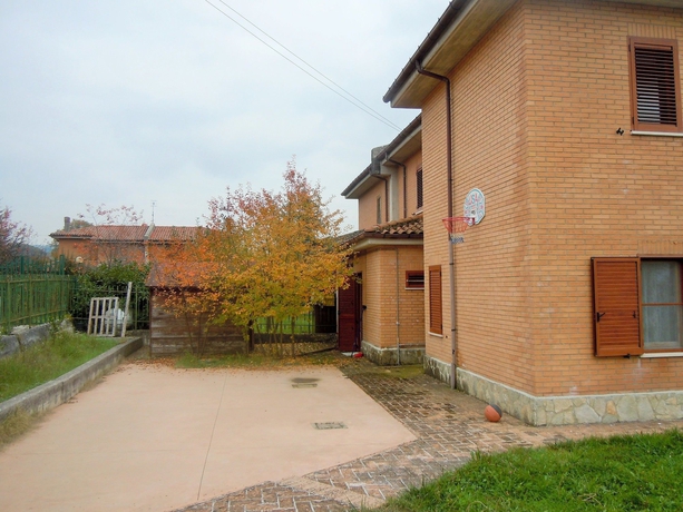 Imagen de los exteriores del Marhaba Campitello. Foto 10