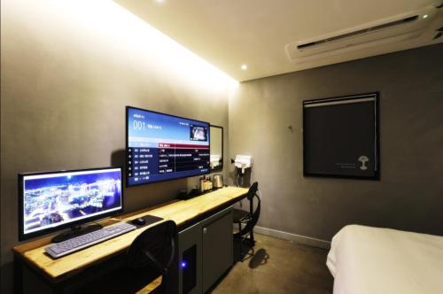 Imagen de la habitación del Mari Hotel. Foto 18