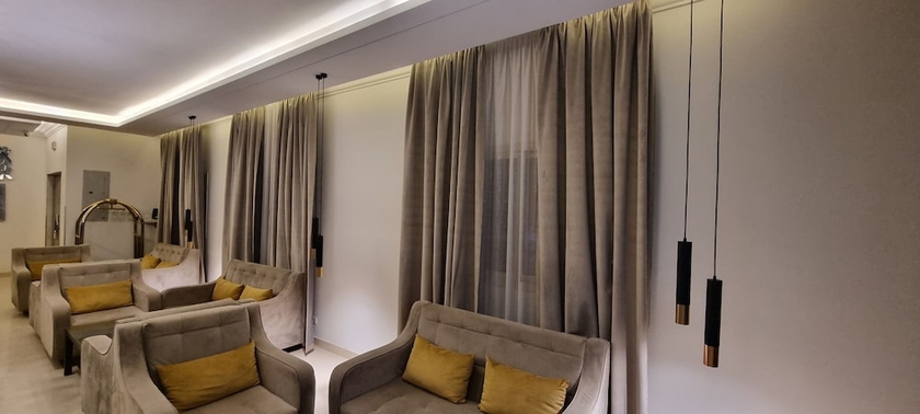 Imagen de los interiores del Marin Suite Al-Badiah Serviced Apartments. Foto 9