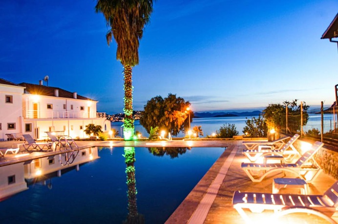 Imagen de la piscina del Marin Yalıkavak Hotel. Foto 20