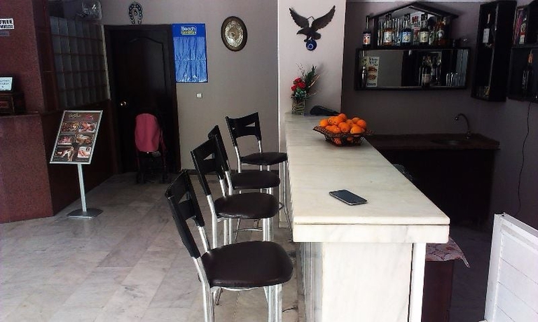 Imagen del bar/restaurante del Marina Apart Otel. Foto 3