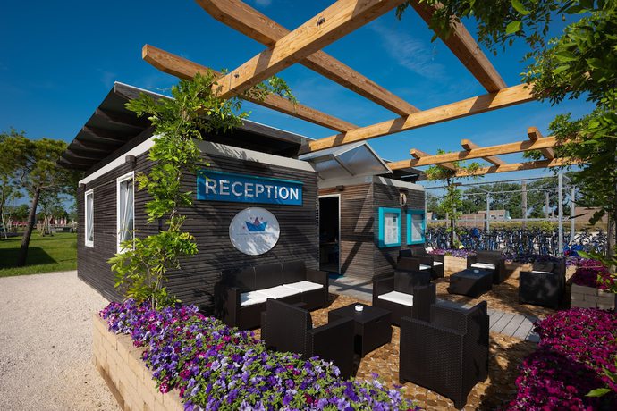 Imagen de los interiores del Marina Azzurra Resort. Foto 22