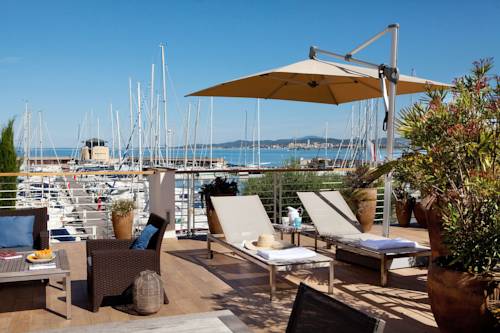 Imagen de la habitación del Marina Di Scarlino Resort. Foto 3