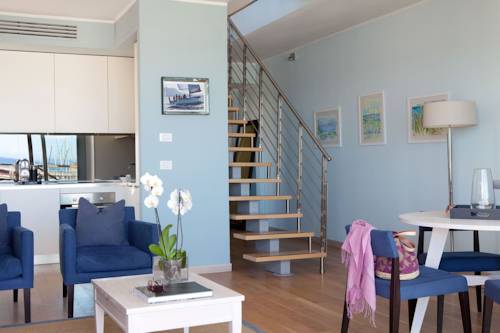 Imagen de la habitación del Marina Di Scarlino Resort. Foto 11