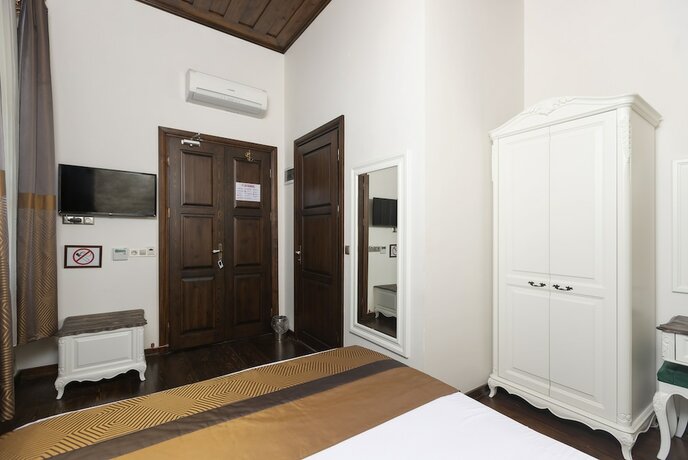 Imagen de la habitación del Marina Fo&ccedil;a Hotel. Foto 12