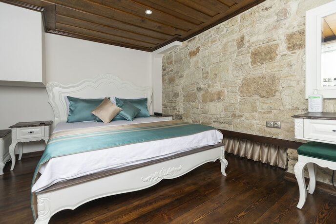 Imagen de la habitación del Marina Fo&ccedil;a Hotel. Foto 16