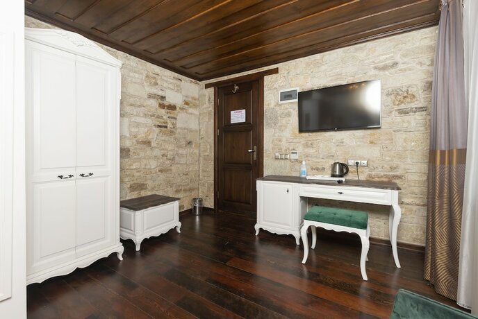 Imagen de la habitación del Marina Fo&ccedil;a Hotel. Foto 17