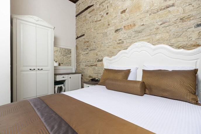 Imagen de la habitación del Marina Fo&ccedil;a Hotel. Foto 19