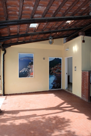 Imagen de los interiores del Marina Grande Residence. Foto 15