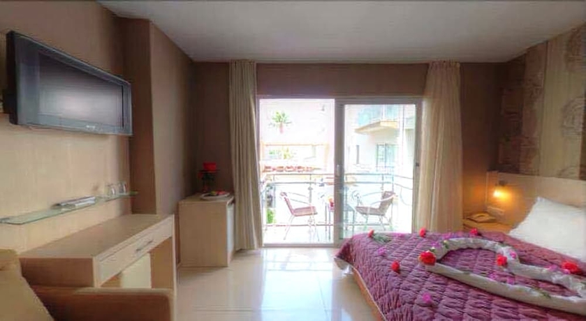 Imagen de la habitación del Marin-a Hotel. Foto 2