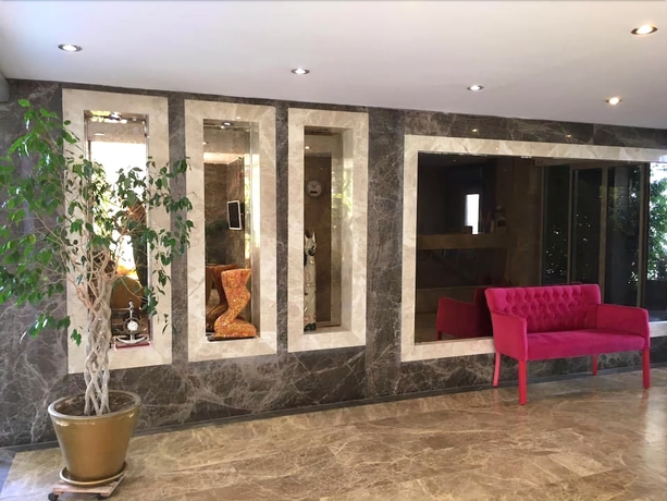 Imagen de los interiores del Marin-a Hotel. Foto 18