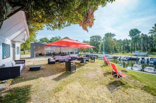 Imagen general del Marina Martinshafen - Beach life. Foto 12