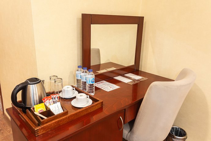 Imagen de la habitación del Marina Park Hotel. Foto 8