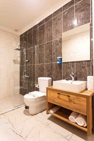 Imagen de la habitación del Marina Park Hotel. Foto 11