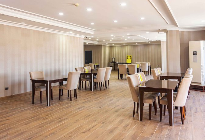Imagen del bar/restaurante del Marina Park Hotel. Foto 5