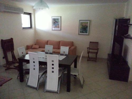 Imagen de la habitación del Marinagri Resort. Foto 10