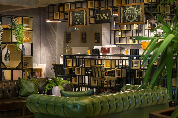 Imagen de los interiores del Marinn Deluxe Hotel. Foto 16
