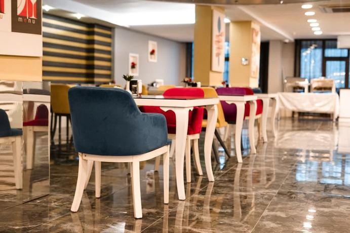 Imagen del bar/restaurante del Markasi Otel. Foto 9