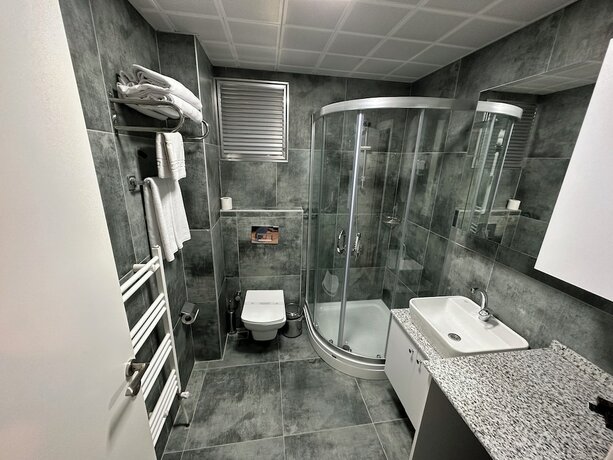 Imagen de la habitación del Marlen Hotel Bayrakli. Foto 18