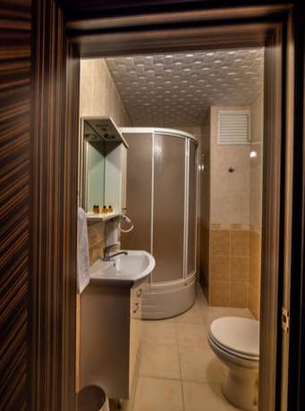 Imagen de la habitación del Marmara Life Hotel. Foto 1