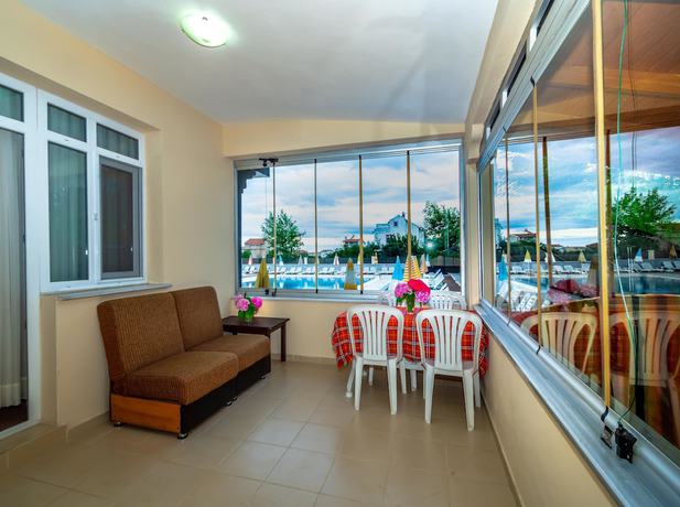 Imagen de la habitación del Marmara Life Hotel. Foto 9